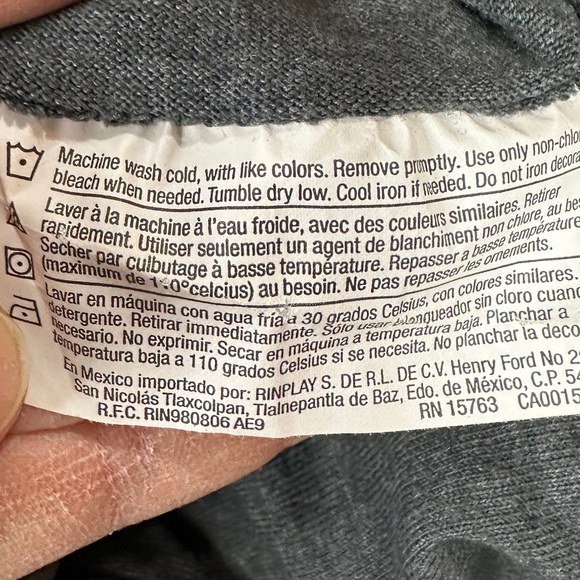 Champion Long Sleeve T-shirts gray script spell out sz S‎ - Picture 4 of 5